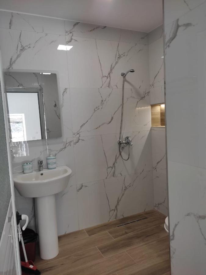 Aila Apartment Sarande Exterior photo